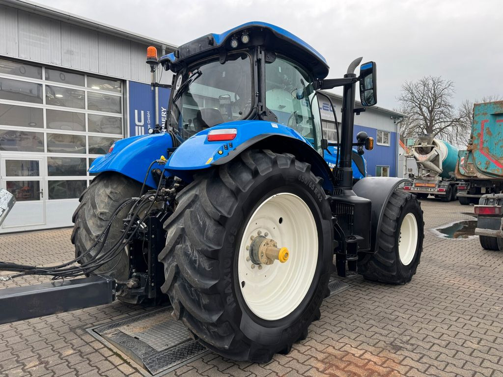 New Holland T7.230 AC 4x4 Autocommand Traktor 216 PS *Kipper - Трактор: слика 4 New Holland T7.230 AC 4x4 Autocommand Traktor 216 PS *Kipper - Трактор: слика 4