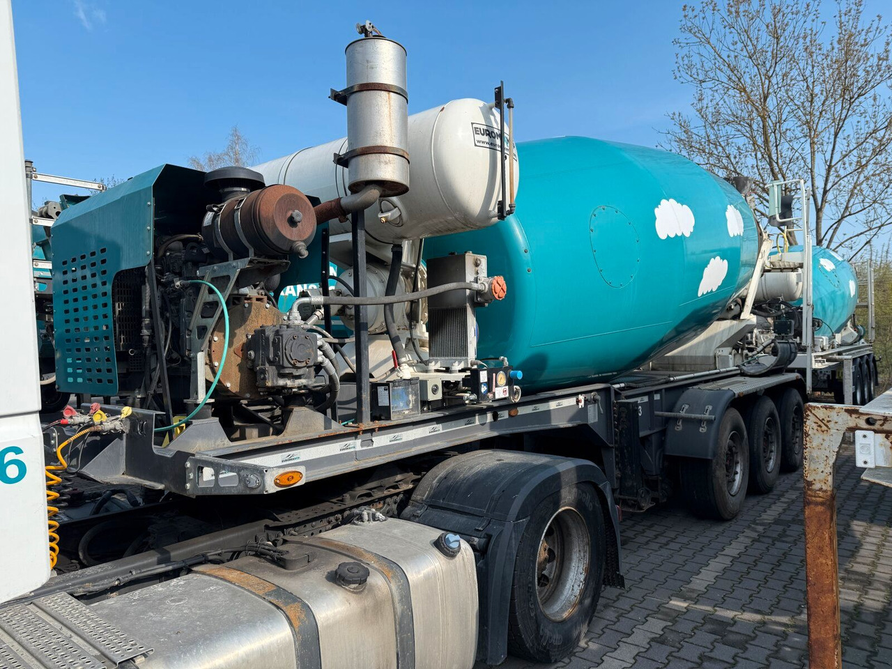 Betonmischer-Auflieger Euromix 12 m³ mit Motor - Полуприколка: слика 1 Betonmischer-Auflieger Euromix 12 m³ mit Motor - Полуприколка: слика 1