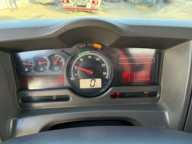 Renault Premium Lander Pritsche mit Kran FASSI - Камион со кран, Камион со платформа: слика 2 Renault Premium Lander Pritsche mit Kran FASSI - Камион со кран, Камион со платформа: слика 2