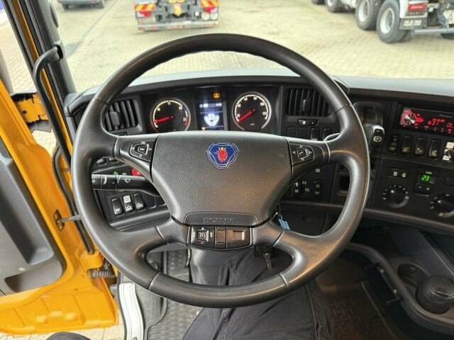 Scania R500 8x4 Kanalreiniger Kombi MÜLLER Canalmaster - Вакуумски камион: слика 2 Scania R500 8x4 Kanalreiniger Kombi MÜLLER Canalmaster - Вакуумски камион: слика 2