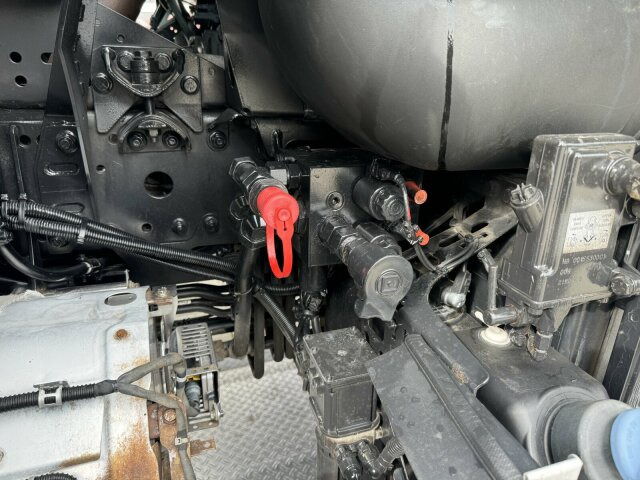 Unimog U430 Kipper mit Reifendruckregelanlage - Кипер: слика 2 Unimog U430 Kipper mit Reifendruckregelanlage - Кипер: слика 2