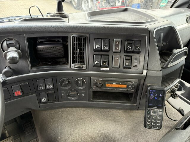 Volvo FH 460 6x2 Abrollkipper MEILLER RK 20.55 - Камион со кука за подигање: слика 3 Volvo FH 460 6x2 Abrollkipper MEILLER RK 20.55 - Камион со кука за подигање: слика 3