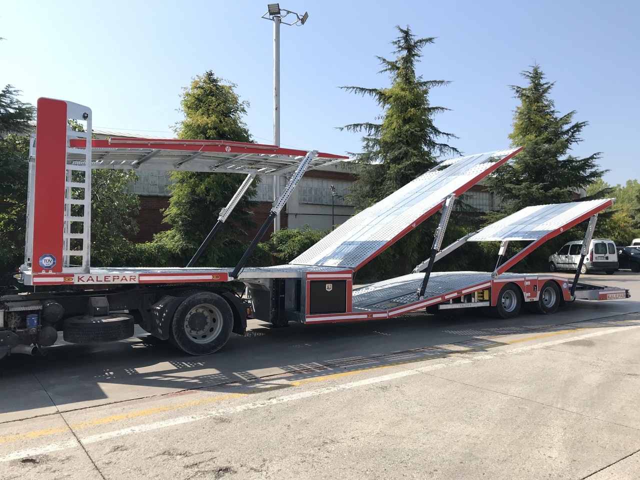 KALEPAR KLP 228V6-6 Loader Autotransporter - Автотранспортна полуприколка: слика 4 KALEPAR KLP 228V6-6 Loader Autotransporter - Автотранспортна полуприколка: слика 4