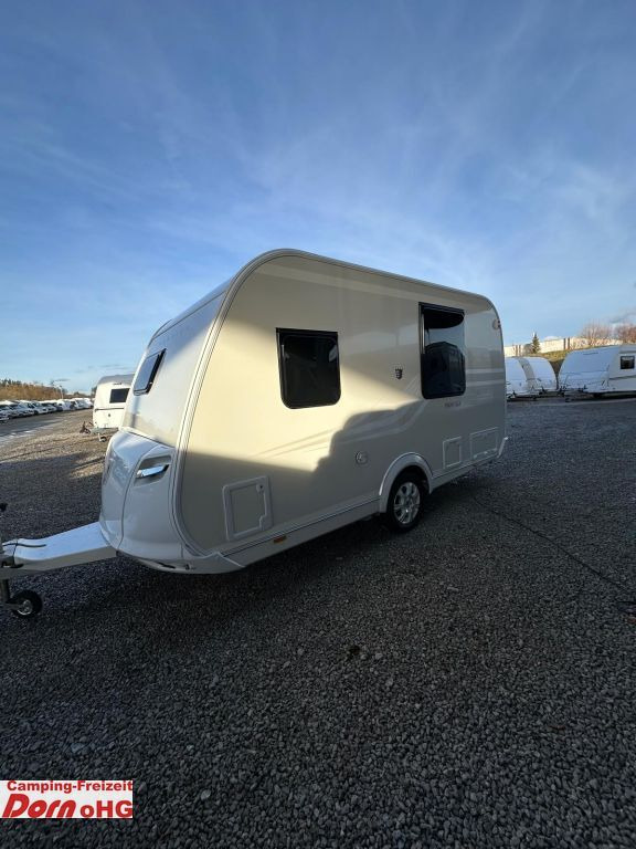 Tabbert Pantiga 390 WD 2,3 ehem. Messefahrzeug Tabbert Pantiga 390 WD 2,3 ehem. Messefahrzeug - Камп приколка: слика 3 Tabbert Pantiga 390 WD 2,3 ehem. Messefahrzeug Tabbert Pantiga 390 WD 2,3 ehem. Messefahrzeug - Камп приколка: слика 3