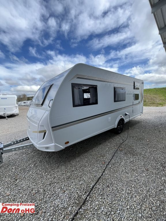 Weinsberg CaraOne 550 QDK Deckenschränke Weinsberg CaraOne 550 QDK Deckenschränke - Камп приколка: слика 5 Weinsberg CaraOne 550 QDK Deckenschränke Weinsberg CaraOne 550 QDK Deckenschränke - Камп приколка: слика 5