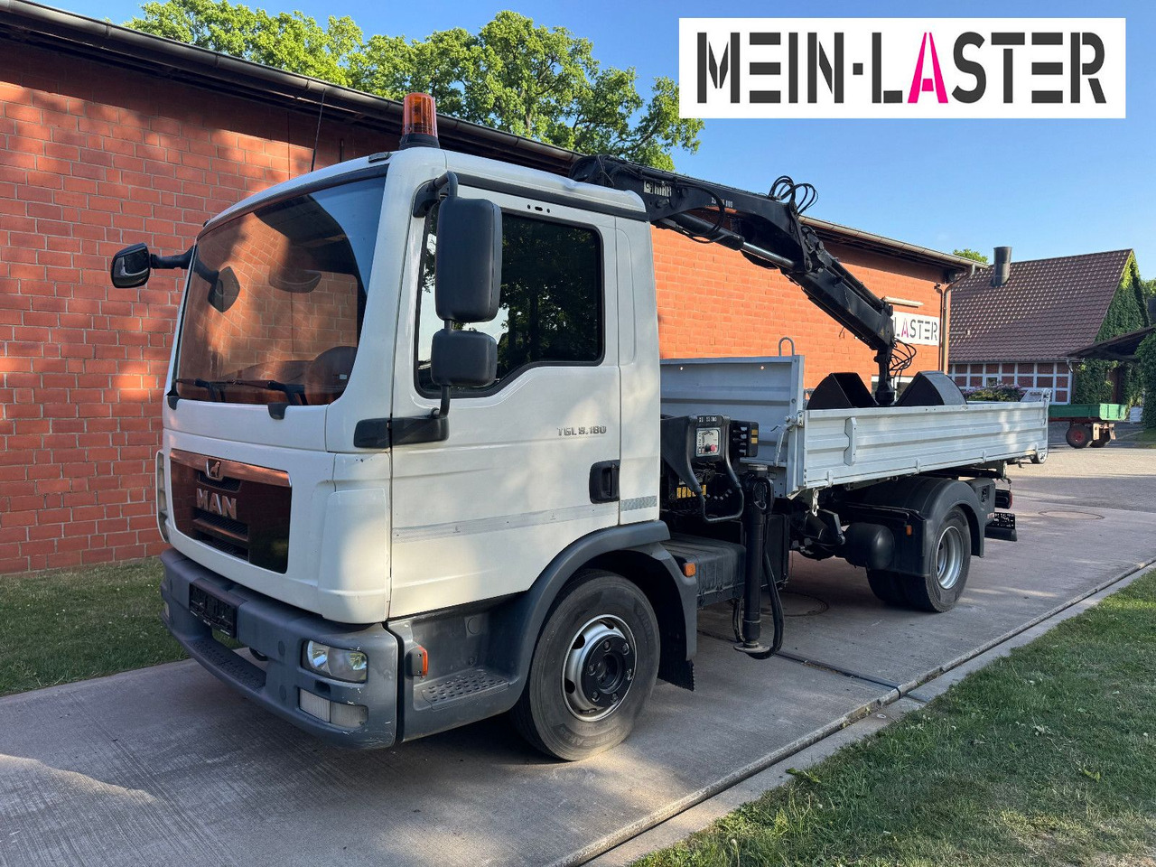 MAN TGL 8.180 3 S-Kipper Hiab 55 D *10,2 m - 640 kg - Комби кипер: слика 2 MAN TGL 8.180 3 S-Kipper Hiab 55 D *10,2 m - 640 kg - Комби кипер: слика 2