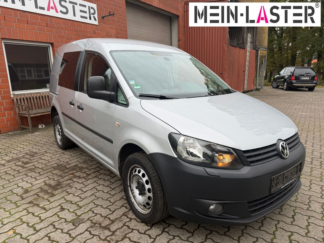 Volkswagen Caddy 2.0 TDI Kasten Soccer 4Motion Automatik - Мало комбе: слика 2 Volkswagen Caddy 2.0 TDI Kasten Soccer 4Motion Automatik - Мало комбе: слика 2