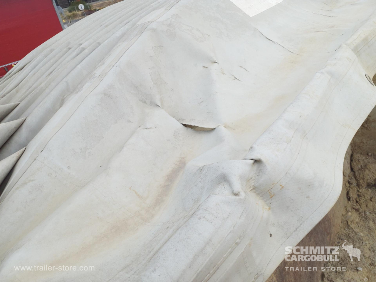 SCHMITZ Tipper Steel half pipe body 26m³ - Кипер полуприколка: слика 3 SCHMITZ Tipper Steel half pipe body 26m³ - Кипер полуприколка: слика 3