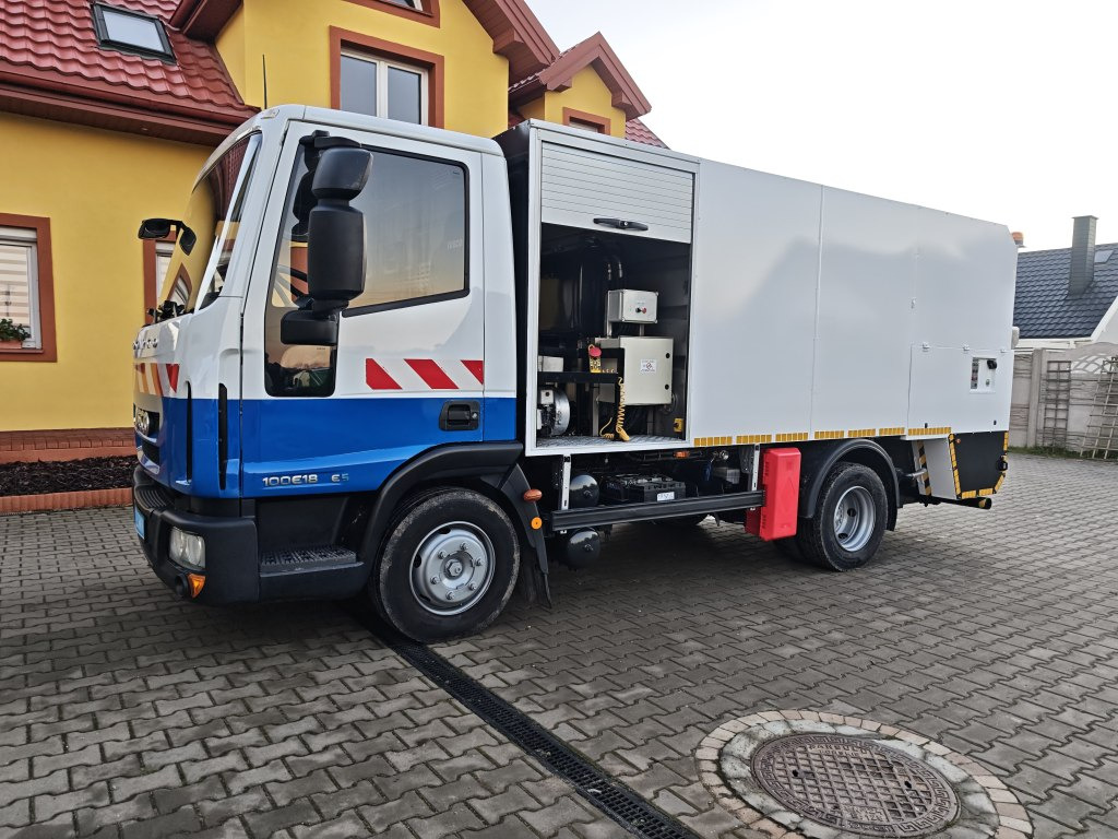 IVECO Eurocargo + IRIDE BIN WASHER CLEANER RHodέla Containerreiniger - Камион за ѓубре: слика 3 IVECO Eurocargo + IRIDE BIN WASHER CLEANER RHodέla Containerreiniger - Камион за ѓубре: слика 3