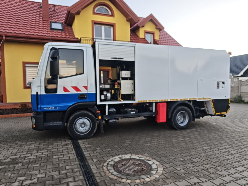 IVECO Eurocargo + IRIDE BIN WASHER CLEANER RHodέla Containerreiniger - Камион за ѓубре: слика 4 IVECO Eurocargo + IRIDE BIN WASHER CLEANER RHodέla Containerreiniger - Камион за ѓубре: слика 4