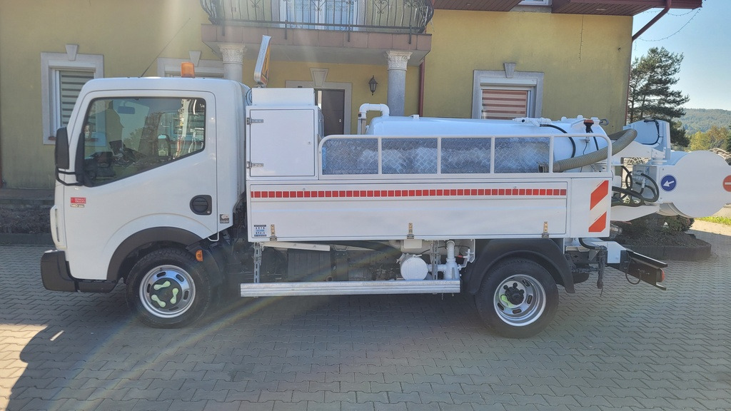 Renault Maxity 140dxi Kanalreiniger COMBI CLEANER VAACUM Hydrocureur - Вакуумски камион: слика 4 Renault Maxity 140dxi Kanalreiniger COMBI CLEANER VAACUM Hydrocureur - Вакуумски камион: слика 4