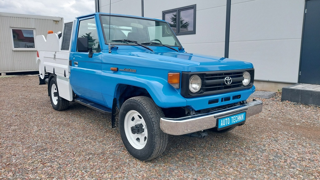 Toyota Land Cruiser COMBI HYDRO CLEANER Mini Combine - Вакуумски камион: слика 2 Toyota Land Cruiser COMBI HYDRO CLEANER Mini Combine - Вакуумски камион: слика 2