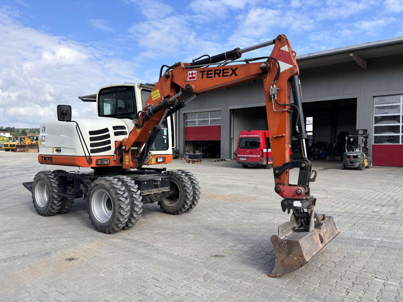 Terex TW 75 - Багер на тркала: слика 2 Terex TW 75 - Багер на тркала: слика 2