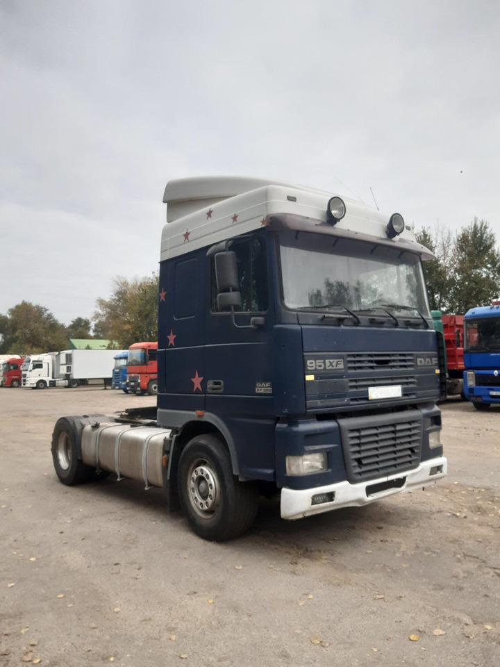 DAF 95XF380 - Камион влекач: слика 1 DAF 95XF380 - Камион влекач: слика 1