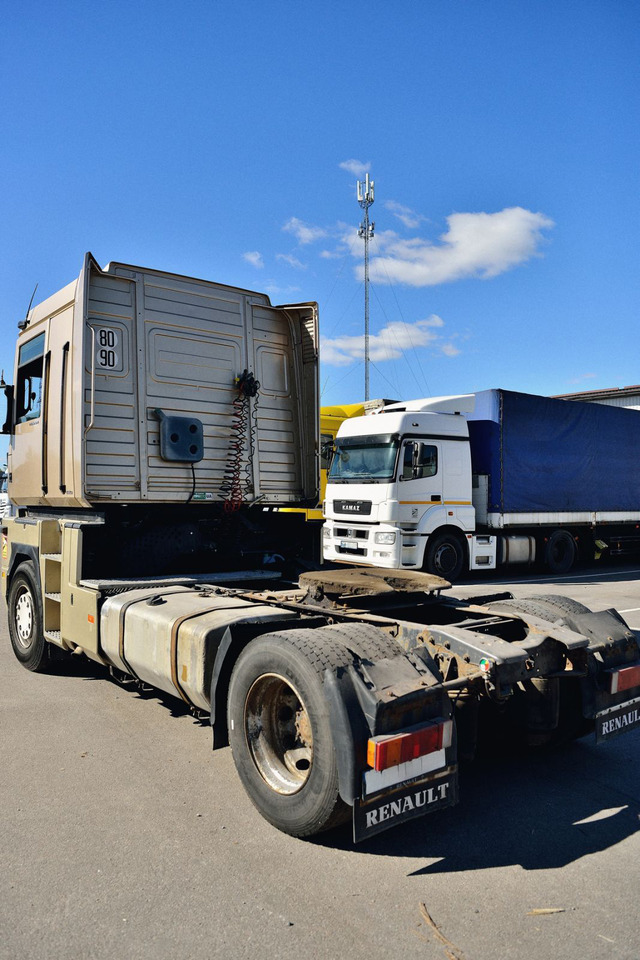 RENAULT Magnum 440 - Камион влекач: слика 4 RENAULT Magnum 440 - Камион влекач: слика 4