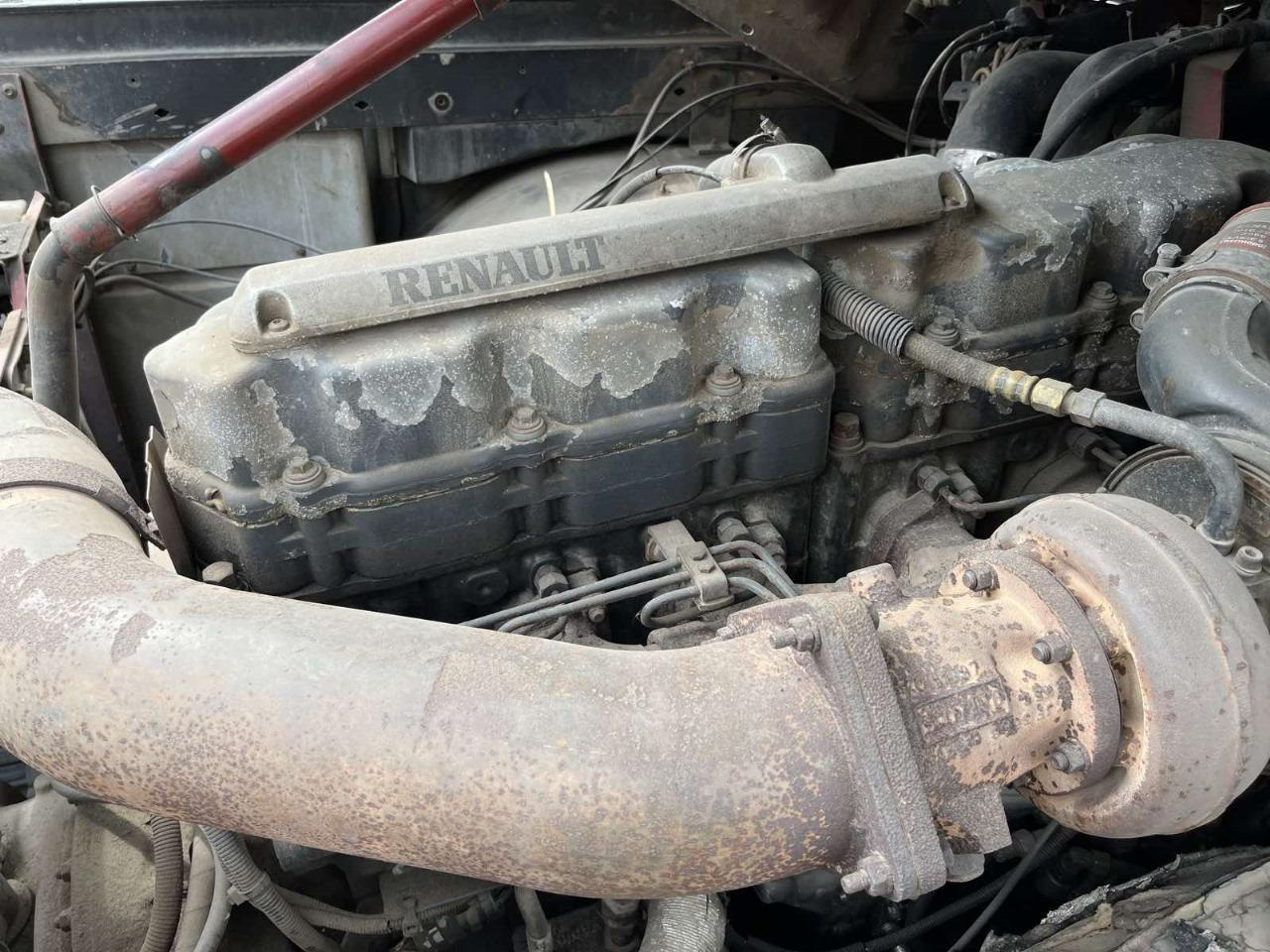 Камион влекач RENAULT Magnum 470: слика 20