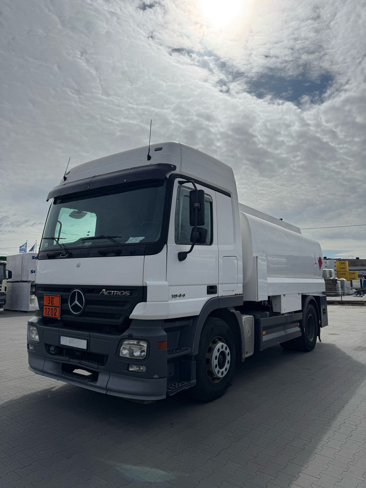 MERCEDES-BENZ Actros 1844 - Камион цистерна: слика 5 MERCEDES-BENZ Actros 1844 - Камион цистерна: слика 5