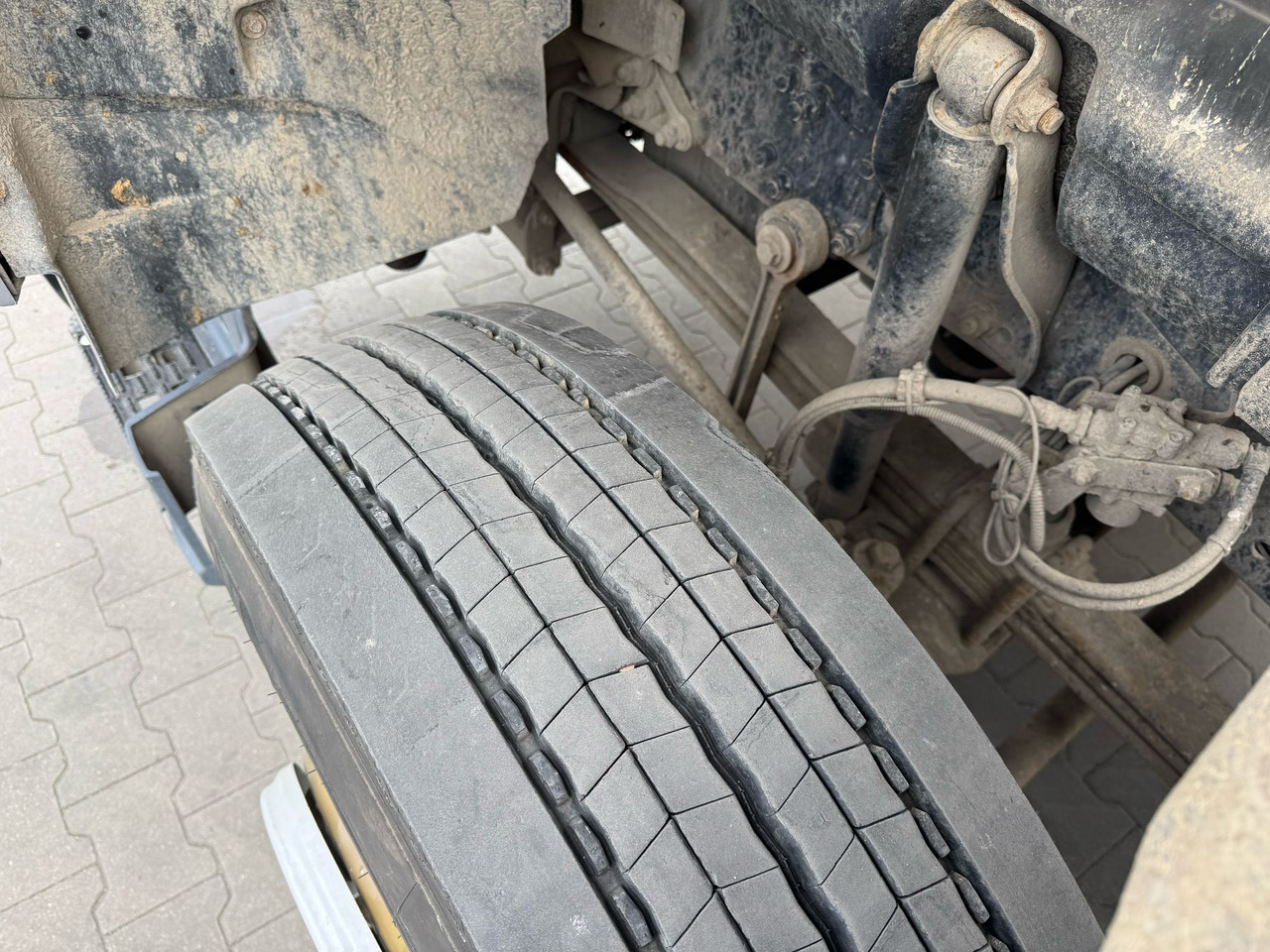 Камион цистерна за транспорт на гориво MERCEDES-BENZ Actros 1844: слика 24