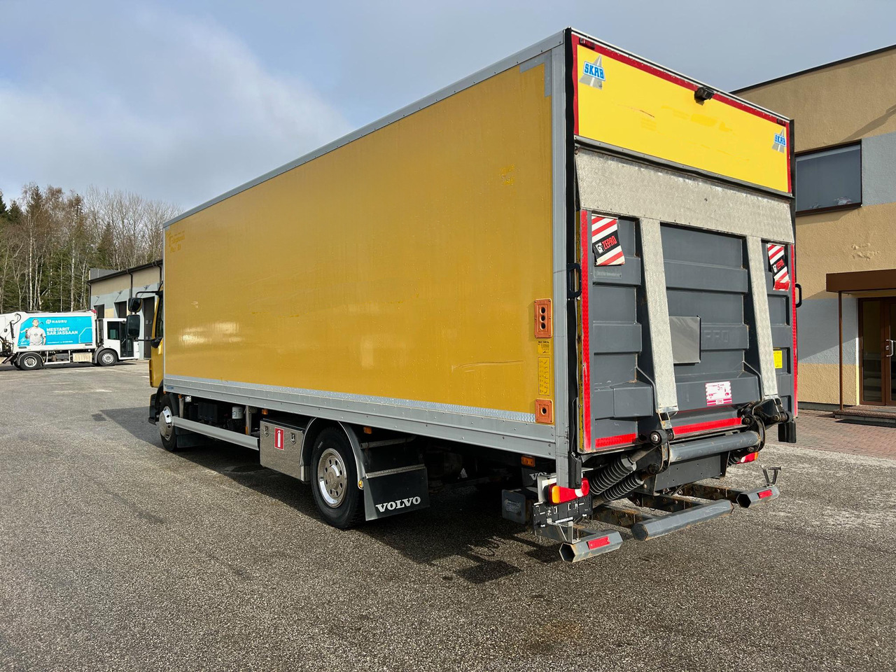 Камион сандучар VOLVO FL250: слика 6