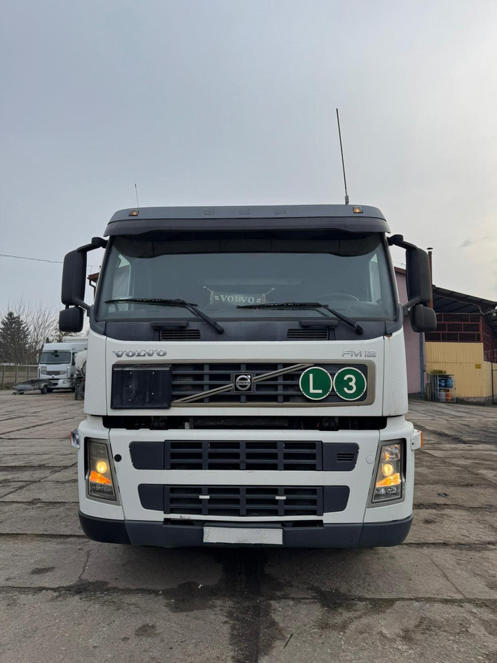 VOLVO FM12.380 - Камион цистерна: слика 2 VOLVO FM12.380 - Камион цистерна: слика 2