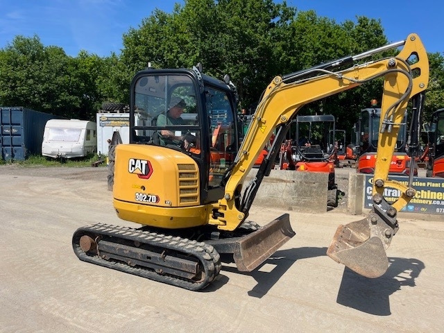 CAT 302.7 D CR - Мини багер: слика 2 CAT 302.7 D CR - Мини багер: слика 2