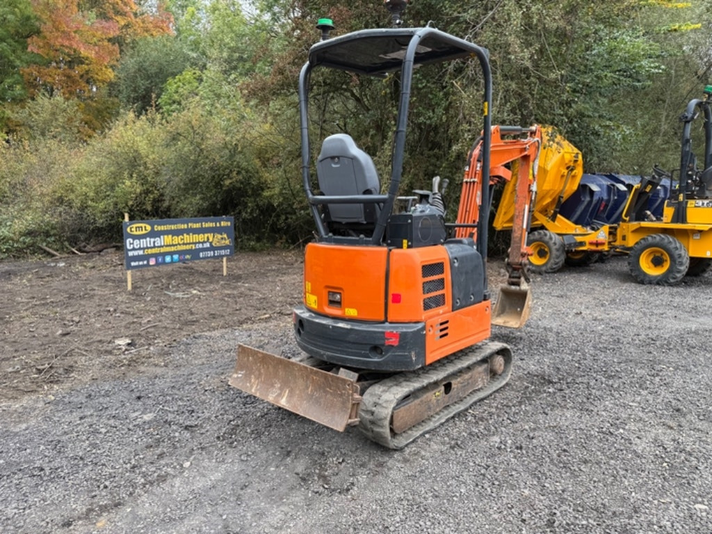 Hitachi ZX 19 U-6 - Мини багер: слика 4 Hitachi ZX 19 U-6 - Мини багер: слика 4