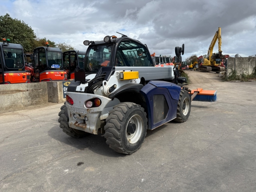 Manitou MT 420 H - Телескопски ракувач: слика 3 Manitou MT 420 H - Телескопски ракувач: слика 3