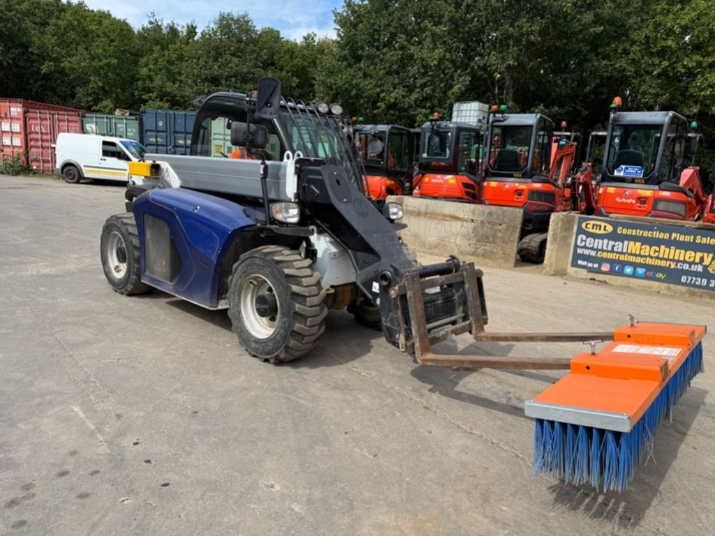 Manitou MT 420 H - Телескопски ракувач: слика 5 Manitou MT 420 H - Телескопски ракувач: слика 5