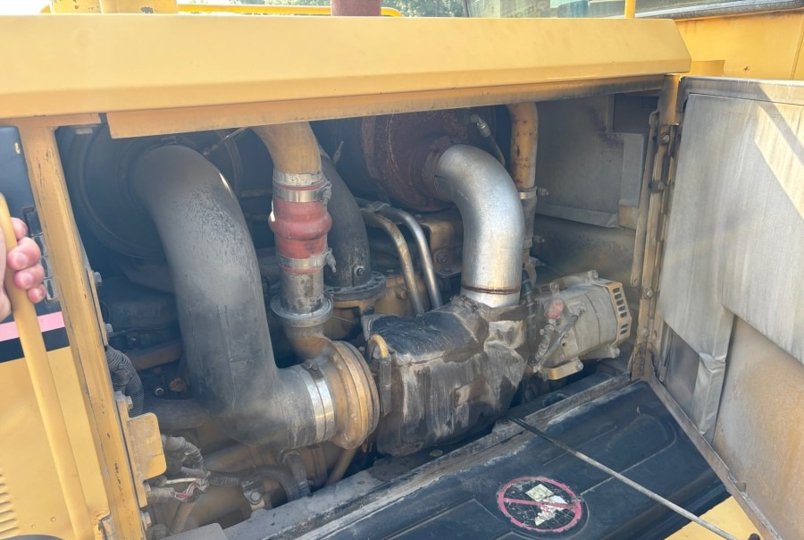 Порамнувач CATERPILLAR 140 H CE original German machine ready for work!: слика 15 Порамнувач CATERPILLAR 140 H CE original German machine ready for work!: слика 15