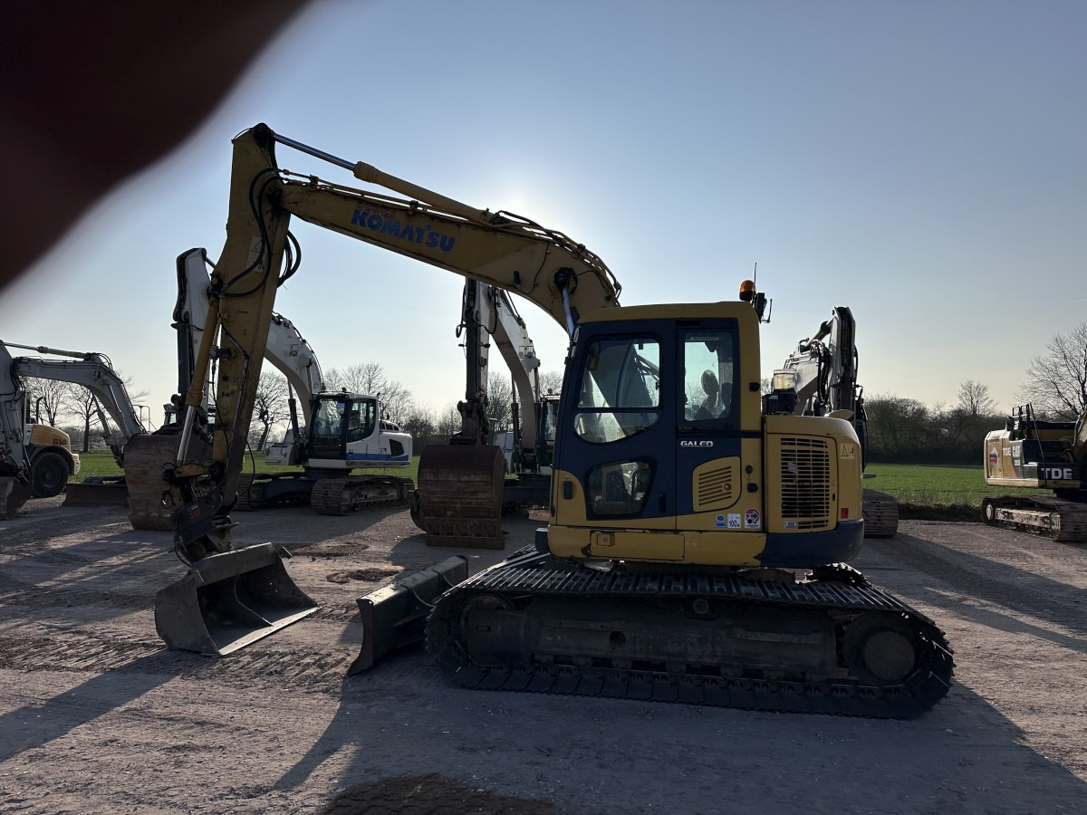 KOMATSU PC 138 US-8 Klima Zentralschmierung Top Zustand! - Багер гасеничар: слика 5 KOMATSU PC 138 US-8 Klima Zentralschmierung Top Zustand! - Багер гасеничар: слика 5
