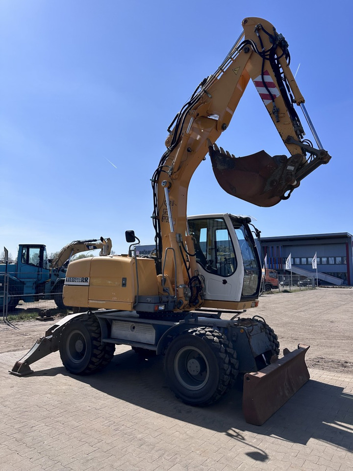 LIEBHERR A 314 All hydr. lines SW 33- 30 Km/h - Багер на тркала: слика 2 LIEBHERR A 314 All hydr. lines SW 33- 30 Km/h - Багер на тркала: слика 2