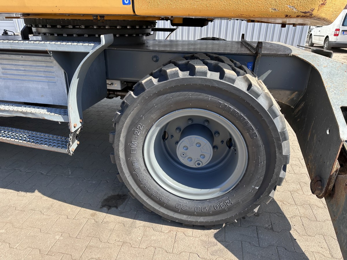 Лизинг на LIEBHERR A 314 All hydr. lines SW 33- 30 Km/h LIEBHERR A 314 All hydr. lines SW 33- 30 Km/h: слика 32