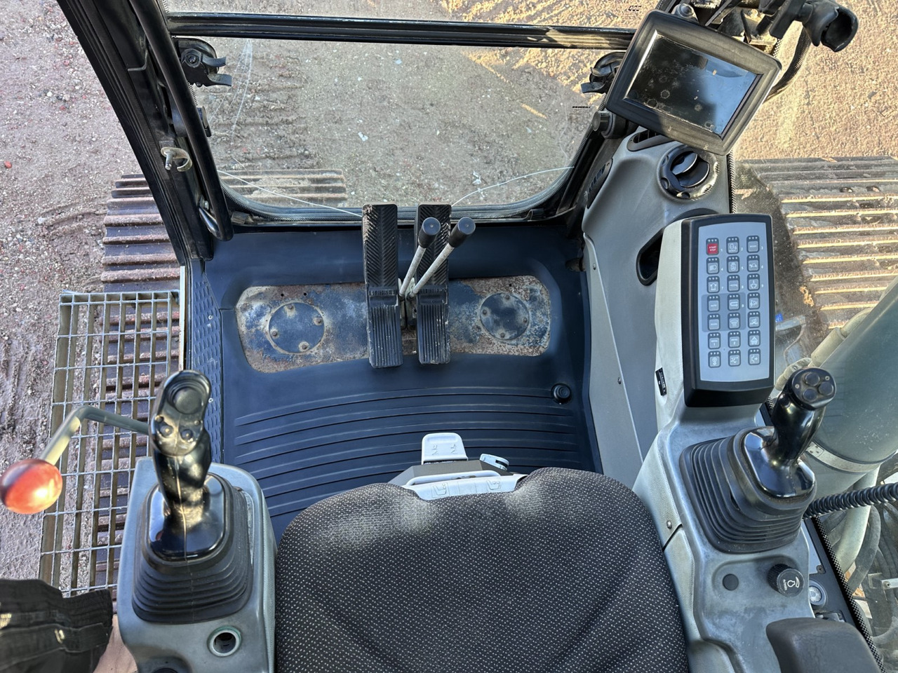 LIEBHERR R 924 LC Top Zustand !!! Kein 914- 916- 920- 926 - Багер гасеничар: слика 5 LIEBHERR R 924 LC Top Zustand !!! Kein 914- 916- 920- 926 - Багер гасеничар: слика 5
