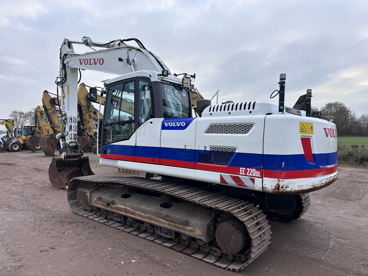 VOLVO EC 220 DL German machine! - Багер: слика 5 VOLVO EC 220 DL German machine! - Багер: слика 5