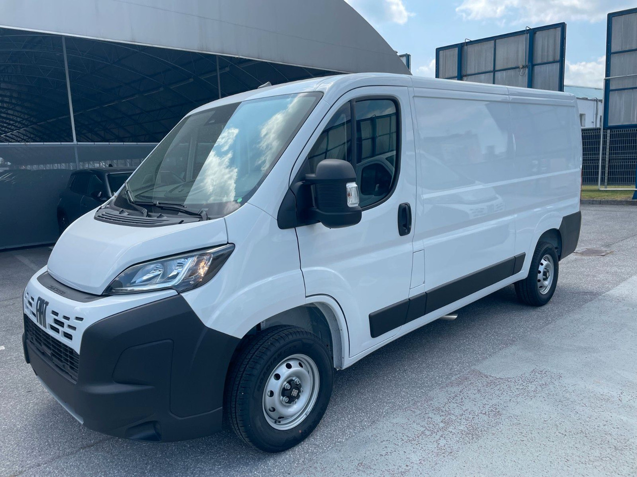 Fiat Ducato S2 30L L2H1 120 Kastenwagen 2025 - Мало комбе: слика 1 Fiat Ducato S2 30L L2H1 120 Kastenwagen 2025 - Мало комбе: слика 1