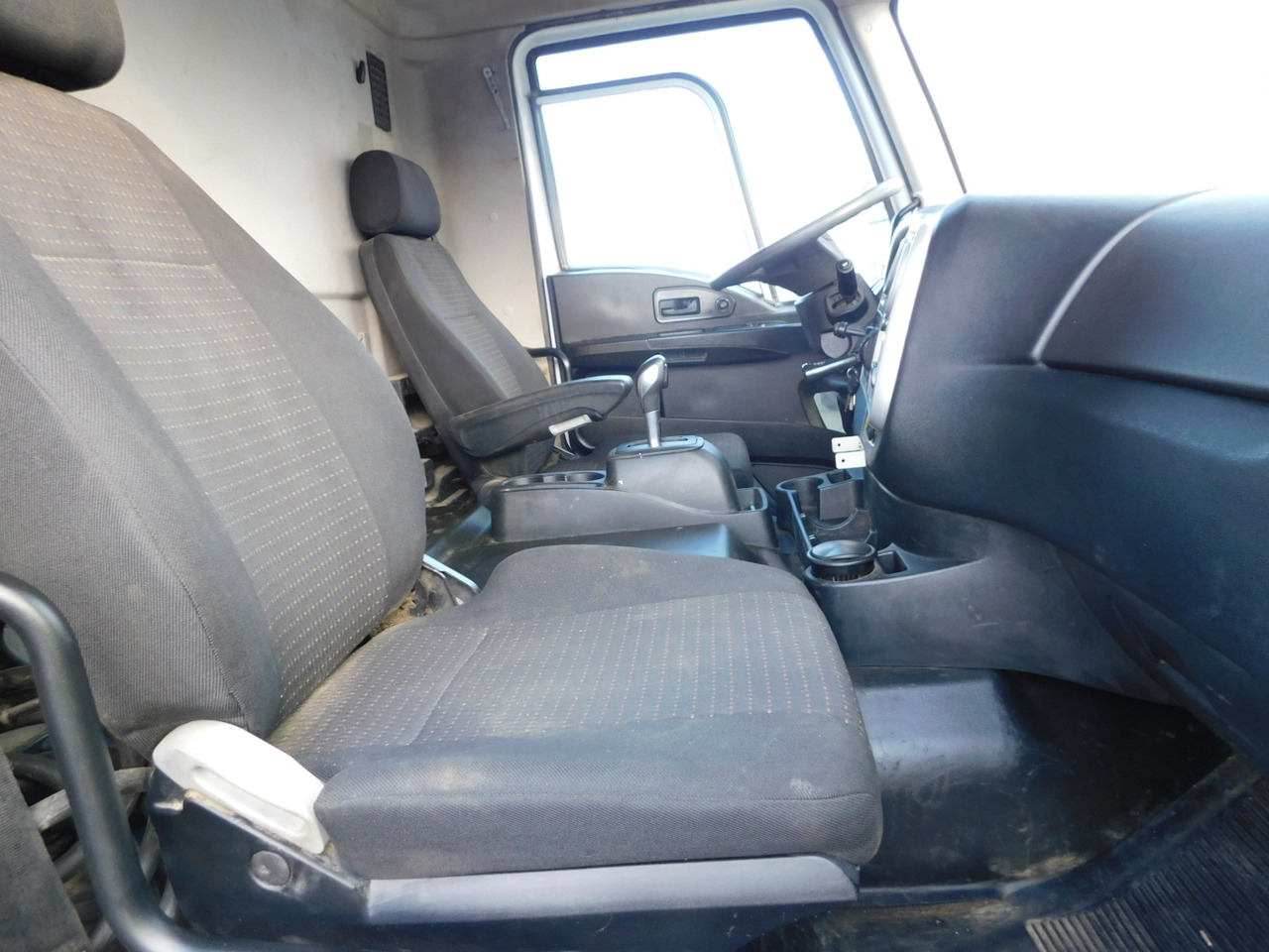 Ford 4142d 8x4 dcab e6 12tx2210 - Кипер: слика 5 Ford 4142d 8x4 dcab e6 12tx2210 - Кипер: слика 5