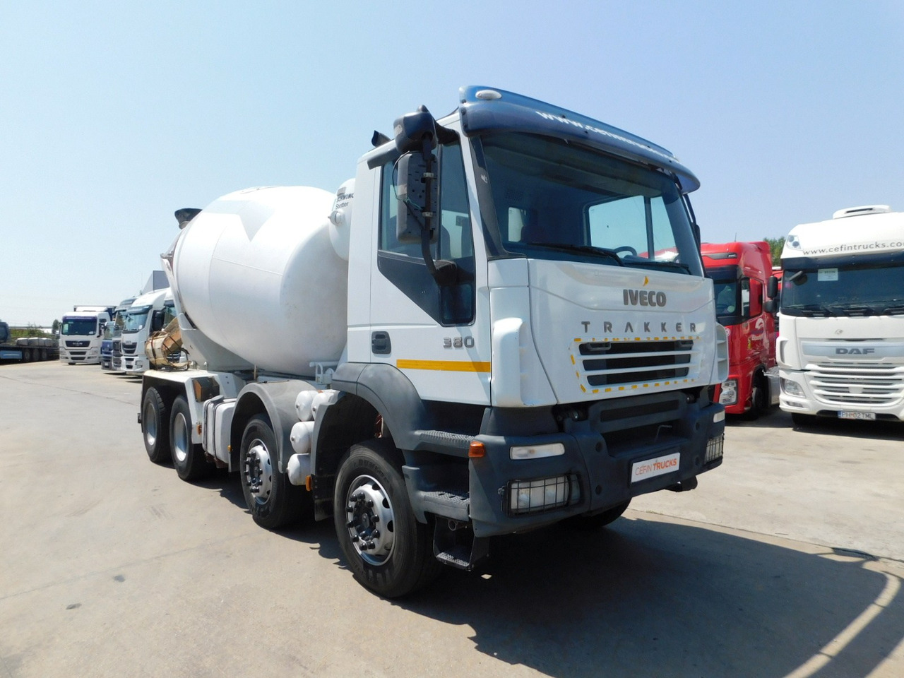 Iveco Ad340t38b trakker - Камион миксер за бетон: слика 2 Iveco Ad340t38b trakker - Камион миксер за бетон: слика 2