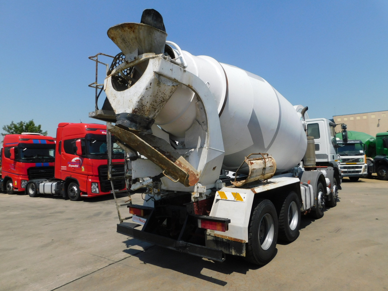 Iveco Ad340t38b trakker - Камион миксер за бетон: слика 3 Iveco Ad340t38b trakker - Камион миксер за бетон: слика 3