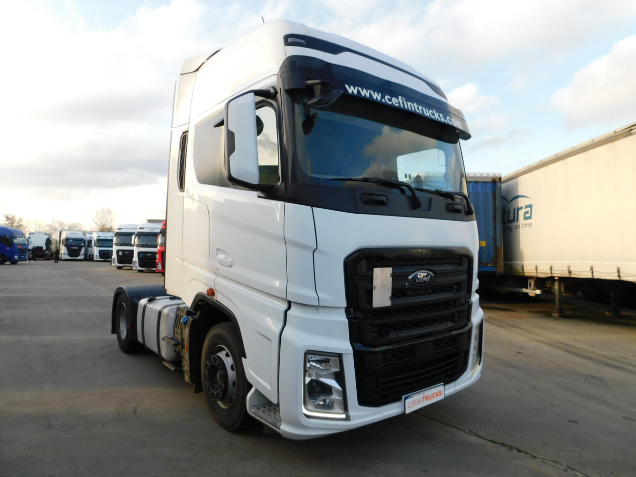 Ford F max 4x2 scab e6 12tx2620 - Камион влекач: слика 2 Ford F max 4x2 scab e6 12tx2620 - Камион влекач: слика 2