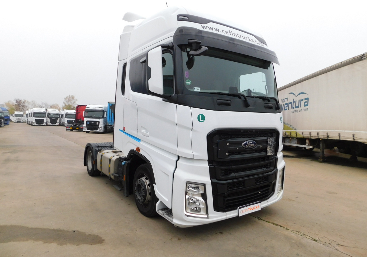 Ford F max ll 4x2 scab e6 12tx2620 - Камион влекач: слика 2 Ford F max ll 4x2 scab e6 12tx2620 - Камион влекач: слика 2