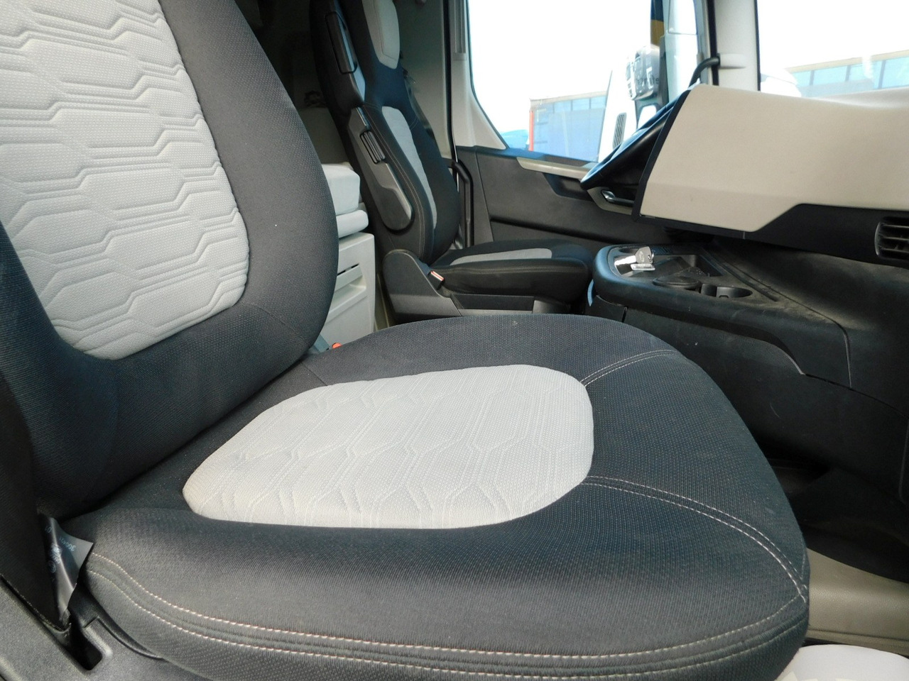 Ford F max ll 4x2 scab e6 12tx2620 - Камион влекач: слика 5 Ford F max ll 4x2 scab e6 12tx2620 - Камион влекач: слика 5