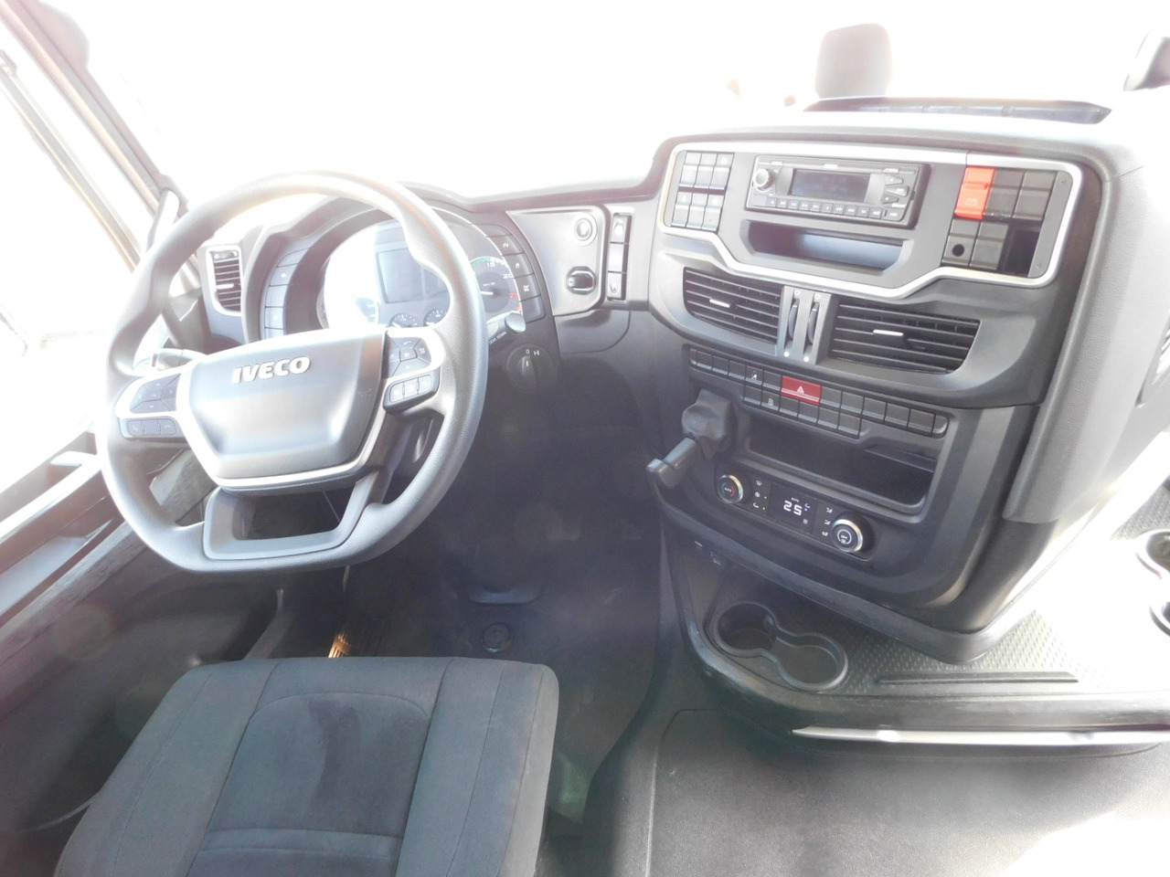 Камион влекач Iveco As440stfp lt: слика 6