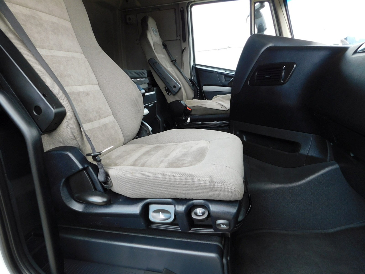 Iveco As440tp - Камион влекач: слика 5 Iveco As440tp - Камион влекач: слика 5