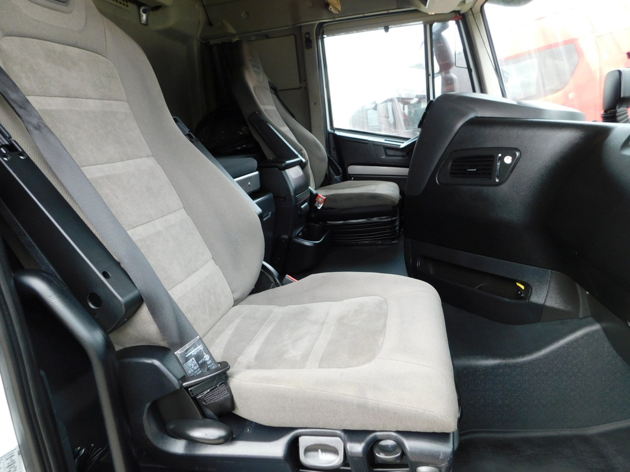 Iveco Stralis 420 - Камион влекач: слика 5 Iveco Stralis 420 - Камион влекач: слика 5