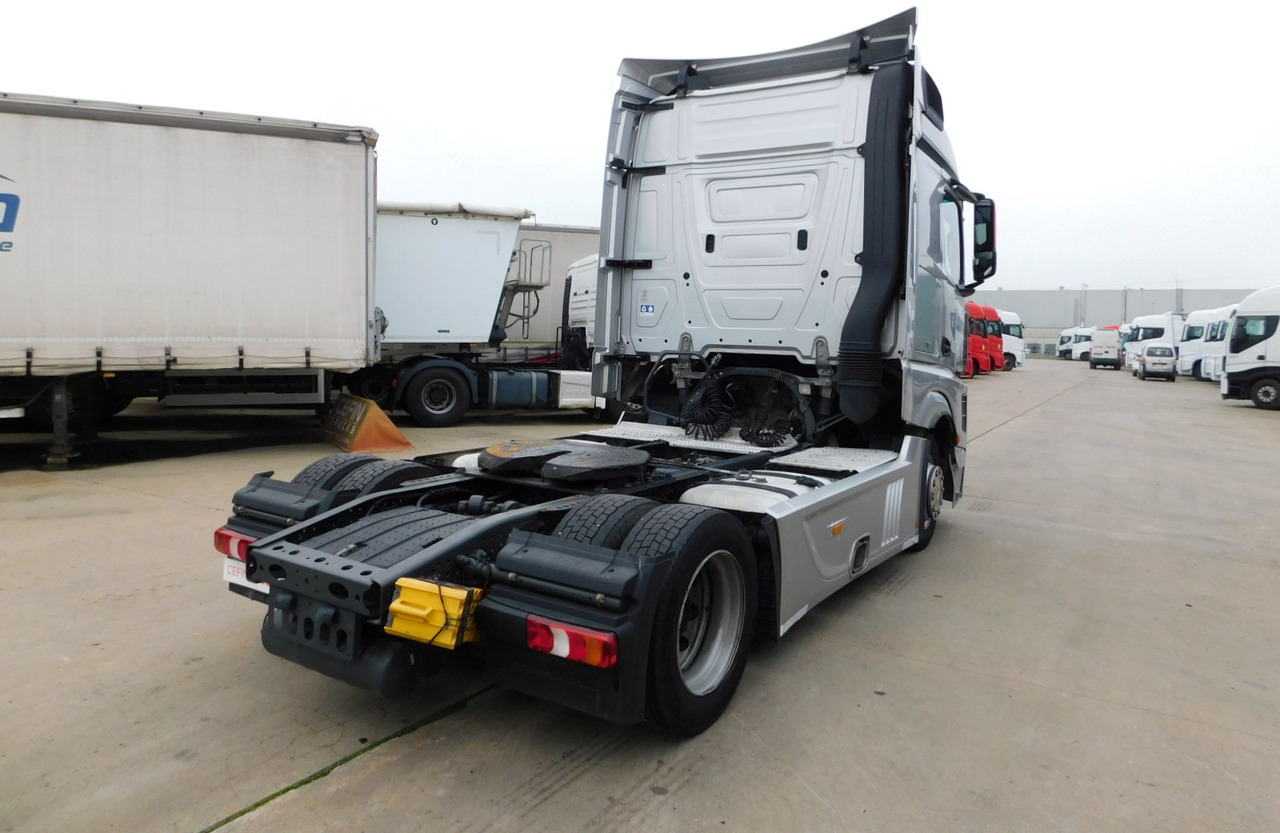 Mercedes Actros - Камион влекач: слика 3 Mercedes Actros - Камион влекач: слика 3