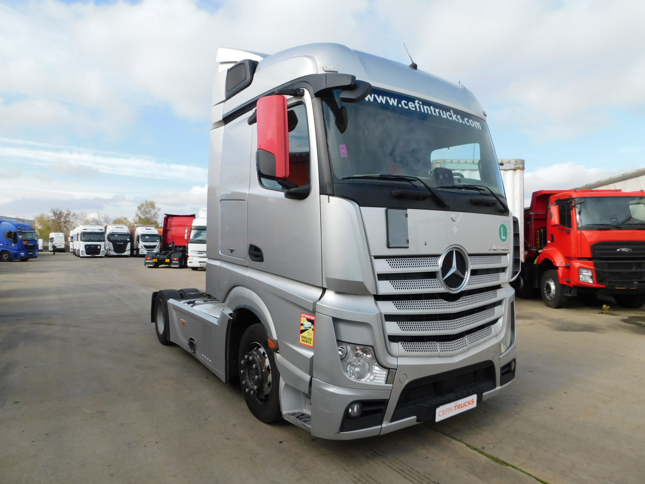 Mercedes Actros - Камион влекач: слика 2 Mercedes Actros - Камион влекач: слика 2