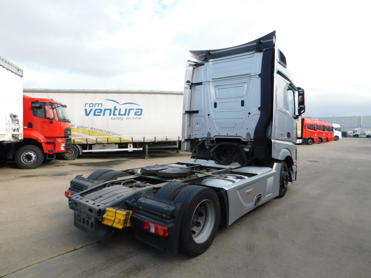 Mercedes Actros - Камион влекач: слика 3 Mercedes Actros - Камион влекач: слика 3