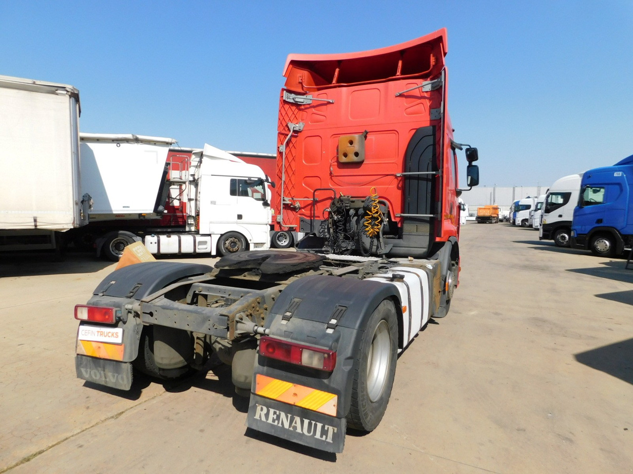 Renault Premium 410dxi - Камион влекач: слика 3 Renault Premium 410dxi - Камион влекач: слика 3