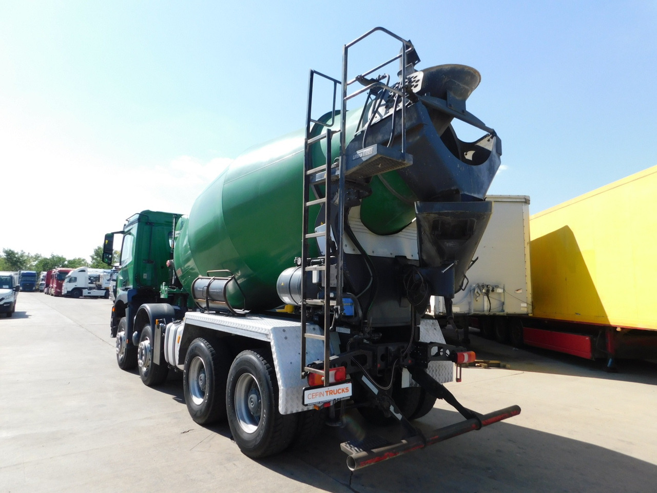 Mercedes Arocs 3243 - Камион миксер за бетон: слика 4 Mercedes Arocs 3243 - Камион миксер за бетон: слика 4
