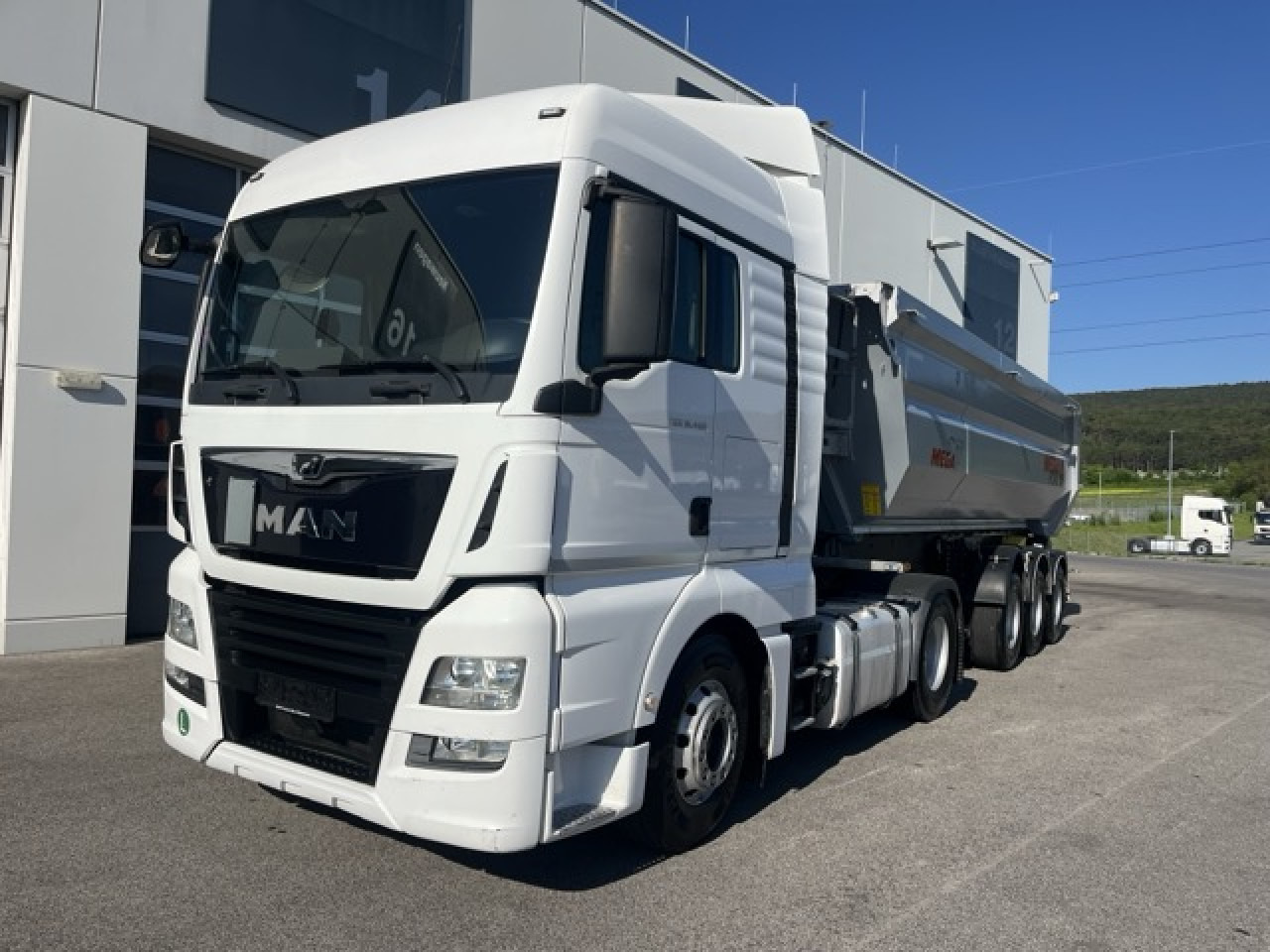 MAN TGX 18.460 4x2 BLS mit Kipphydraulik Euro6 Klima - Камион влекач: слика 1 MAN TGX 18.460 4x2 BLS mit Kipphydraulik Euro6 Klima - Камион влекач: слика 1